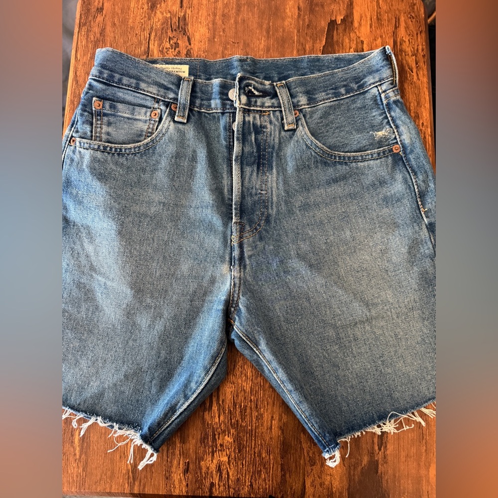 Levi's 501 Mid Thigh Denim Shorts Size 29